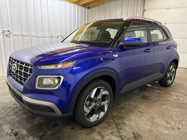 Used 2022 Hyundai Venue SEL FWD image 3