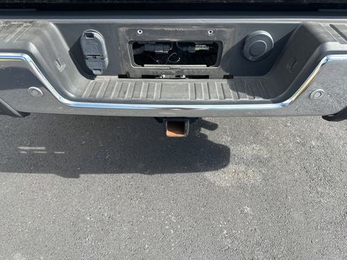 Used 2021 Chevrolet Colorado LT w/ Safety Package image 9