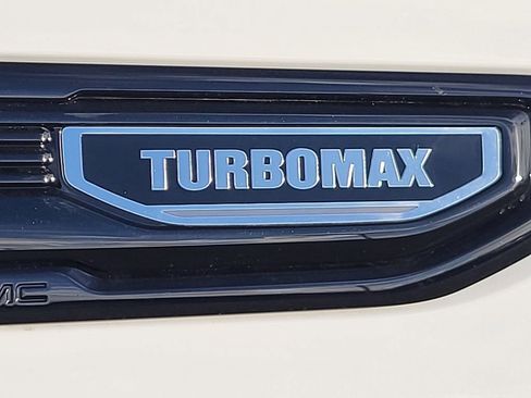 New 2026 GMC Sierra 1500 Elevation image 11