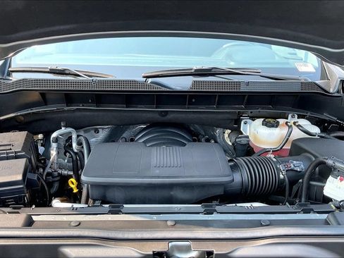 Used 2025 Chevrolet Silverado 1500 RST AWD/4WD image 30