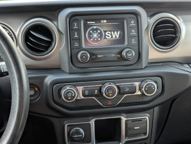 Used 2018 Jeep Wrangler Unlimited Sport AWD/4WD image 14
