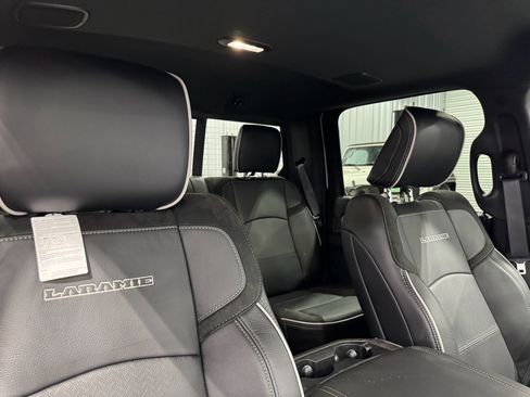 New 2025 RAM 4500 4x4 Crew Cab DRW w/ Laramie Trim Package image 19