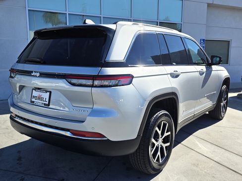 New 2025 Jeep Grand Cherokee Limited image 5