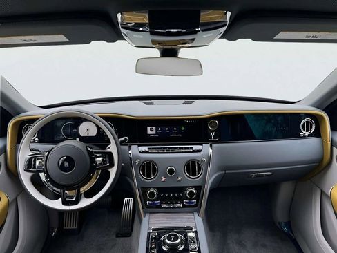 New 2026 Rolls-Royce Cullinan image 11