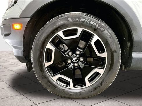 Certified 2023 Ford Bronco Sport Outer Banks w/ Tech Package AWD/4WD image 8