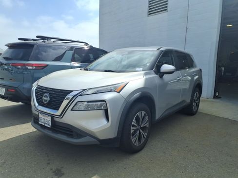 Certified 2023 Nissan Rogue SV FWD image 7