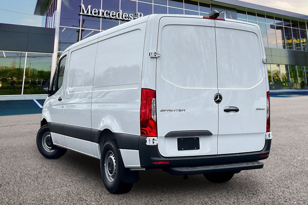 Used 2026 Mercedes-Benz Sprinter 2500 image 3