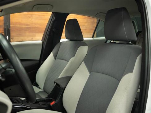 Used 2023 Toyota Corolla LE FWD image 10