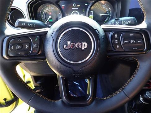 Used 2024 Jeep Wrangler Unlimited AWD/4WD image 13