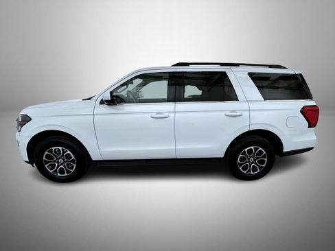 Used 2024 Ford Expedition XLT image 8