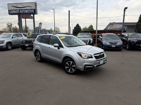 Used 2017 Subaru Forester 2.5i Limited image 2