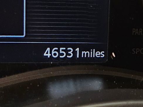 Used 2023 Nissan Kicks SR image 27