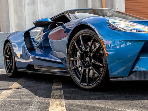 Used 2019 Ford GT image 8