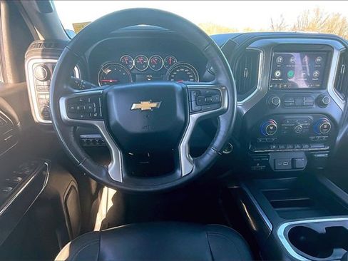 Used 2022 Chevrolet Silverado 3500 LTZ image 9