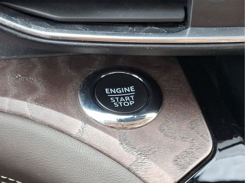 Used 2022 Ford Explorer Platinum w/ Equipment Group 601A image 19