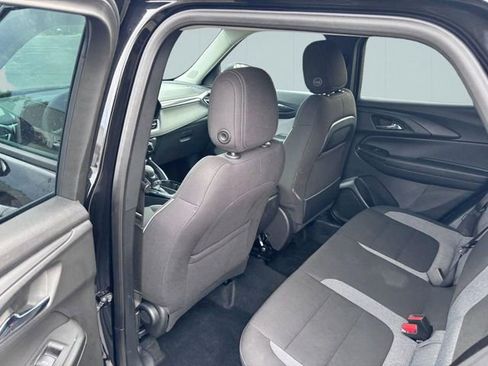 Used 2025 Chevrolet TrailBlazer LT image 28