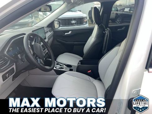 New 2026 Ford Escape Platinum w/ Premium Technology Package image 4
