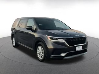 Used 2023 Kia Carnival LX video 2