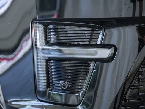 New 2026 Jeep Grand Wagoneer Limited AWD/4WD image 13