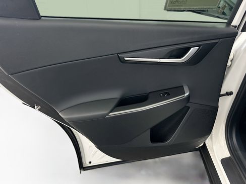 Used 2024 Kia EV6 Light image 27