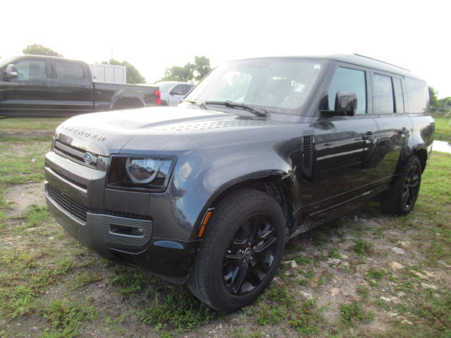 Used 2025 Land Rover Defender 130 Outbound AWD/4WD image 3