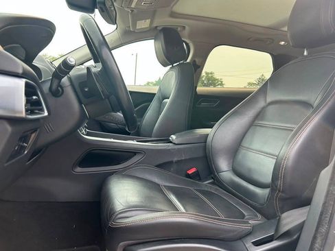 Used 2018 Jaguar F-PACE Prestige AWD/4WD image 11