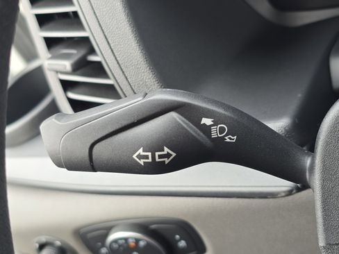 New 2026 Ford Transit 250 148 Medium Roof image 29