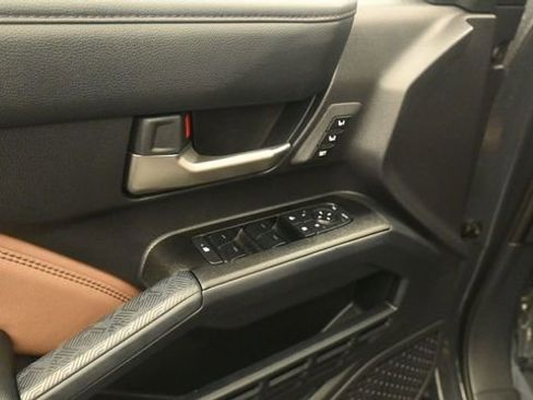 Used 2025 Toyota 4Runner Limited AWD/4WD image 13
