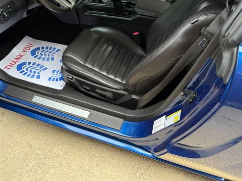 Used 2009 Ford Mustang GT Premium image 41