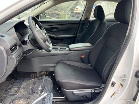 Used 2025 Nissan Sentra S image 21
