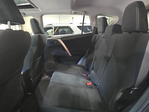 Used 2013 Toyota RAV4 XLE AWD/4WD image 15