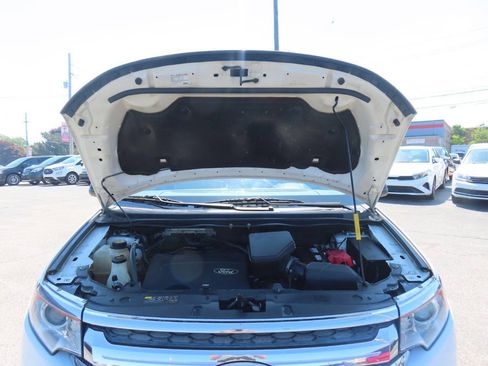 Used 2014 Ford Edge SE FWD image 9