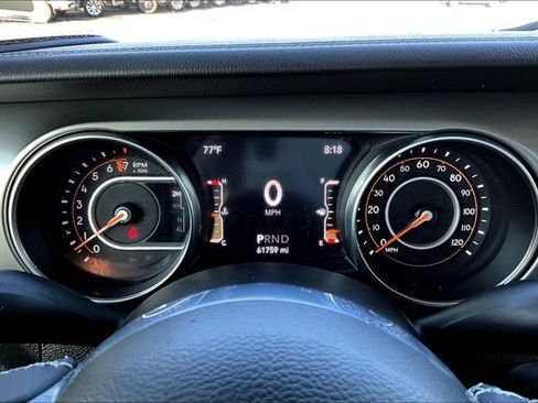 Used 2023 Jeep Gladiator Overland AWD/4WD image 14
