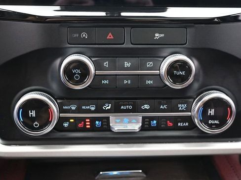 Used 2023 Ford Expedition Max Limited image 21