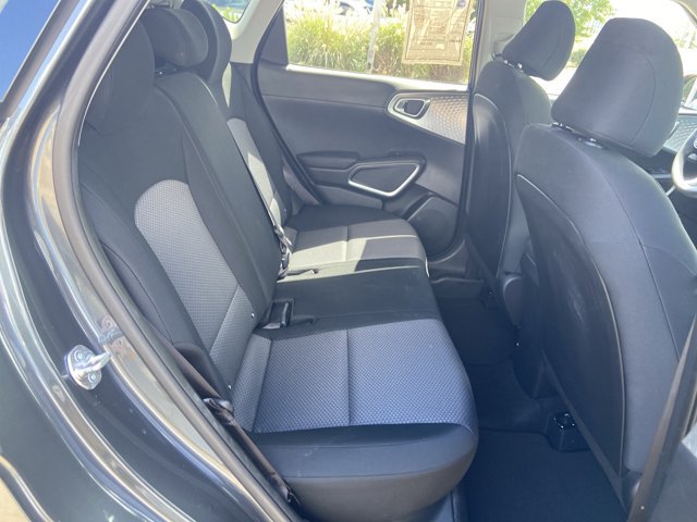 Used 2025 Kia Soul LX w/ LX Technology Package FWD image 18