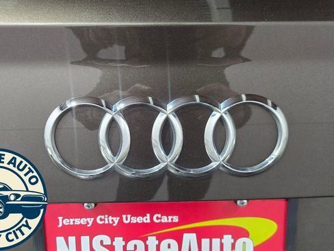 Used 2019 Audi Q7 2.0T Premium Plus w/ Premium Plus Package AWD/4WD image 32