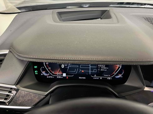 Used 2022 BMW X7 xDrive40i w/ Premium Package image 11