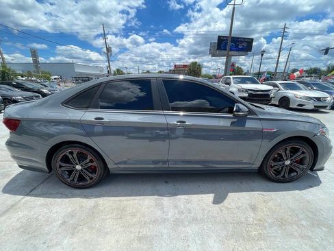 Used 2019 Volkswagen Jetta GLI FWD image 2