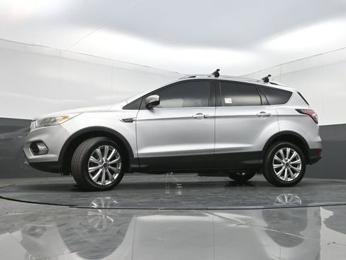 Used 2017 Ford Escape Titanium image 27