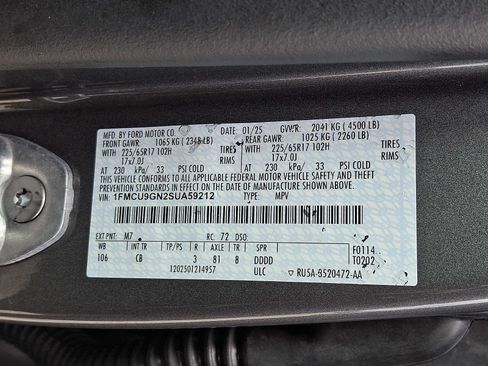 Used 2025 Ford Escape Active AWD/4WD image 27
