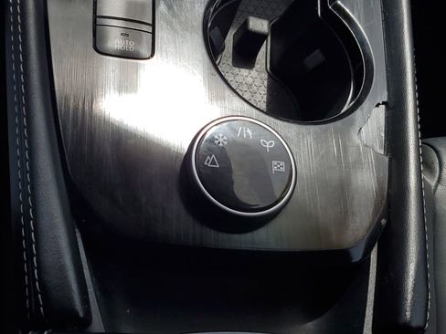 Used 2023 Nissan Rogue SL w/ SL Premium Package image 26