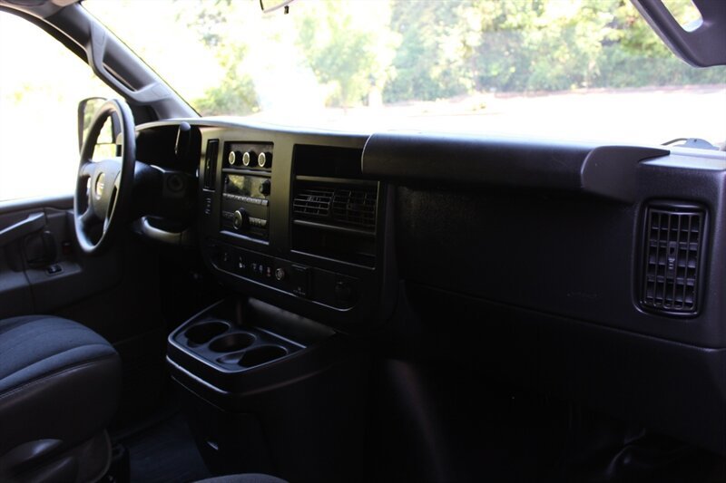 Used 2020 GMC Savana 2500 w/ Driver Convenience Package RWD image 15