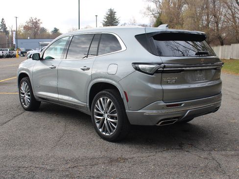 New 2026 Buick Enclave Avenir w/ Super Cruise Package image 5