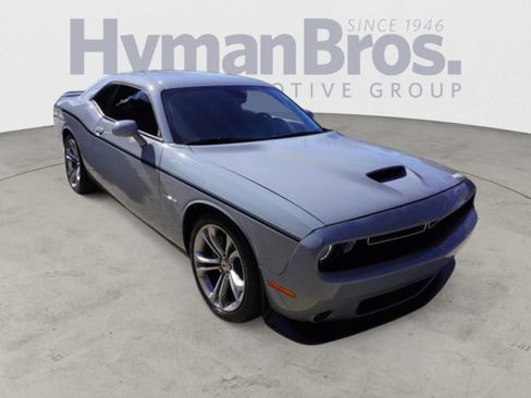 Used 2022 Dodge Challenger R/T image 3