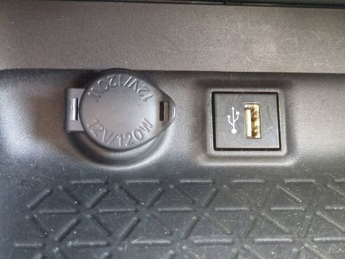 Used 2023 Toyota RAV4 XLE image 21