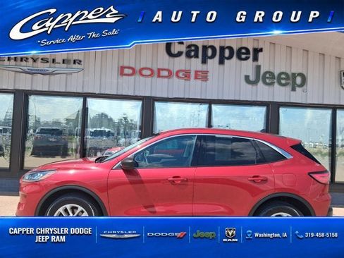 Used 2022 Ford Escape SE w/ Convenience Package AWD/4WD image 2