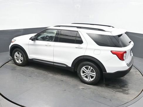 Used 2020 Ford Explorer XLT w/ Equipment Group 202A image 27