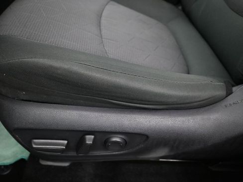 Used 2023 Toyota RAV4 XLE image 23