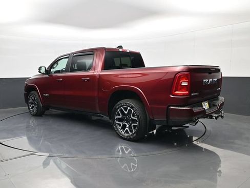 Used 2025 RAM 1500 Laramie AWD/4WD image 7