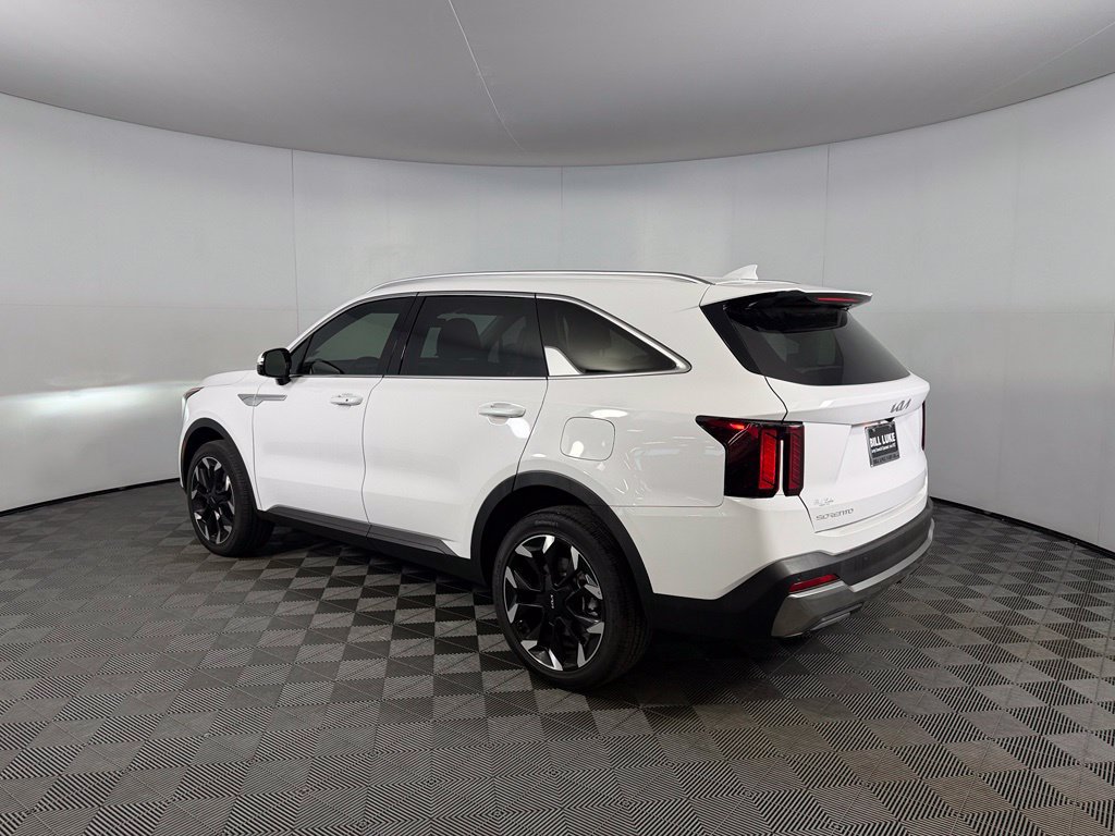 Used 2025 Kia Sorento EX AWD/4WD image 9